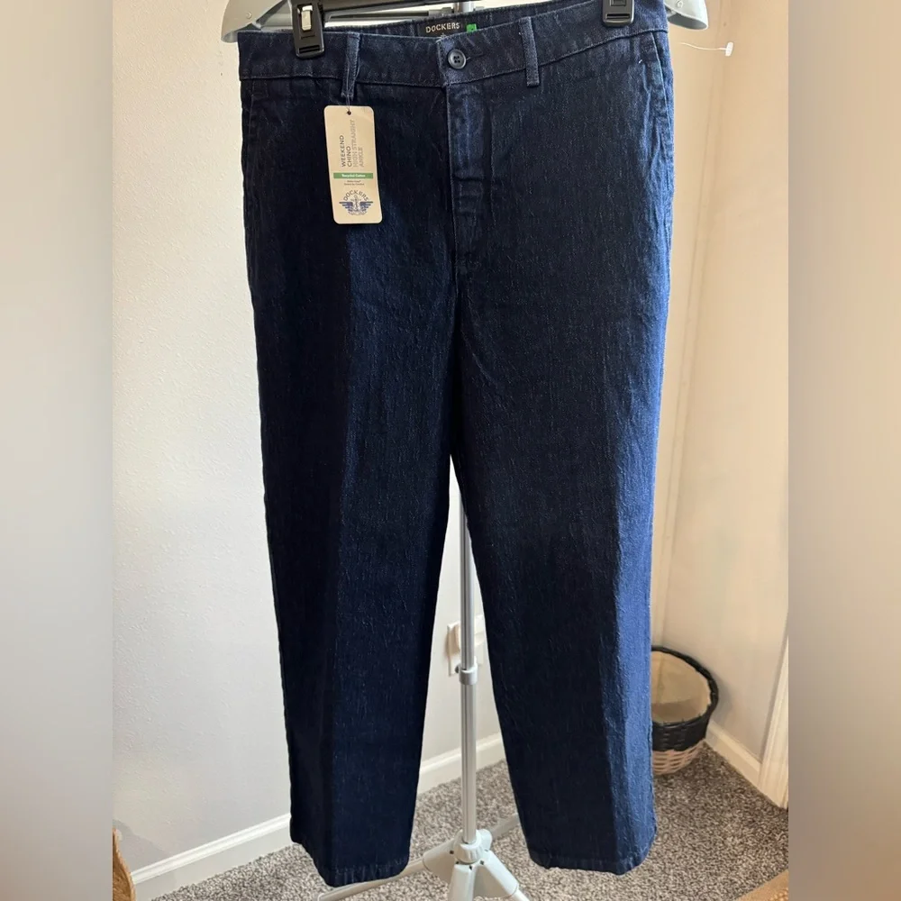 Dockers women’s jeans size 29.‎